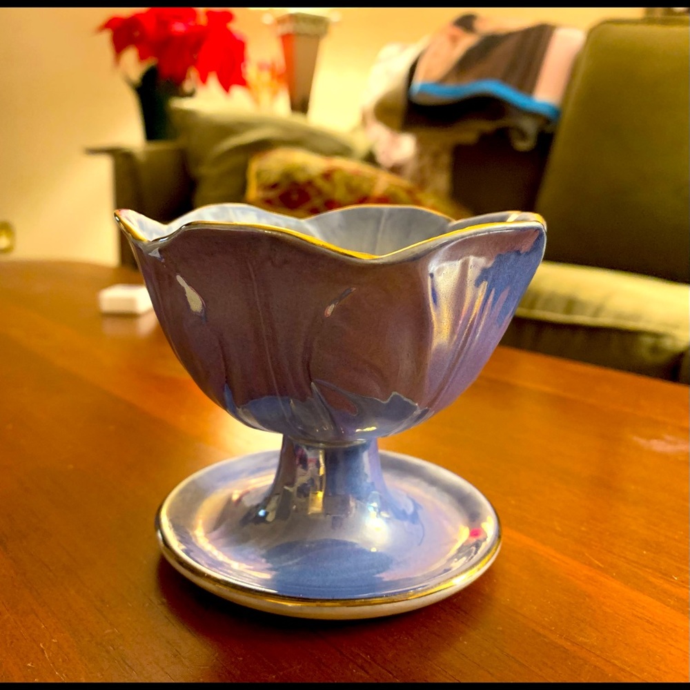 Small Cup -Maling Newcastle on Tyne England